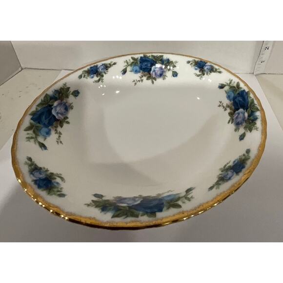 Royal Albert Moonlight Rose Oval 9 inch Vegetable Bowl - Picture 2 of 3
